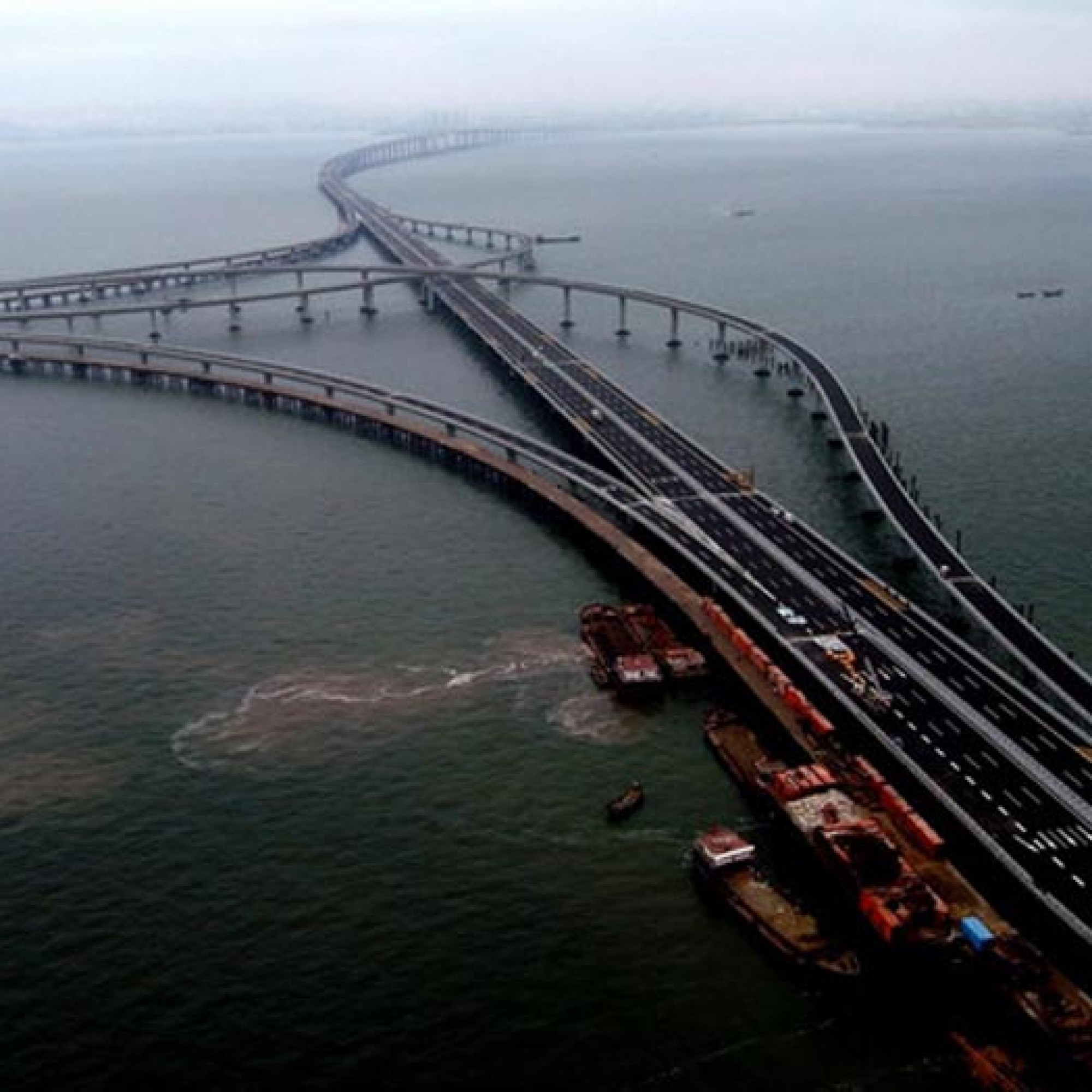 Le Plus Grand Pont Du Monde Le plus grand pont maritime du monde inauguré en Chine | Batimag