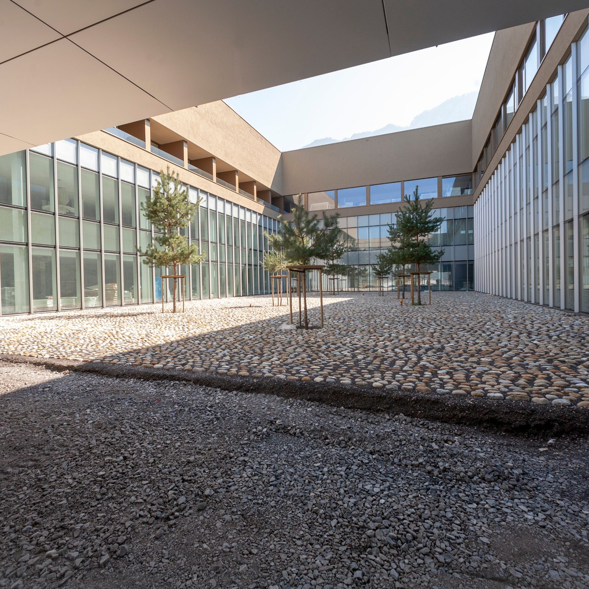 L’entrée de l’Hôpital Riviera Chablais 