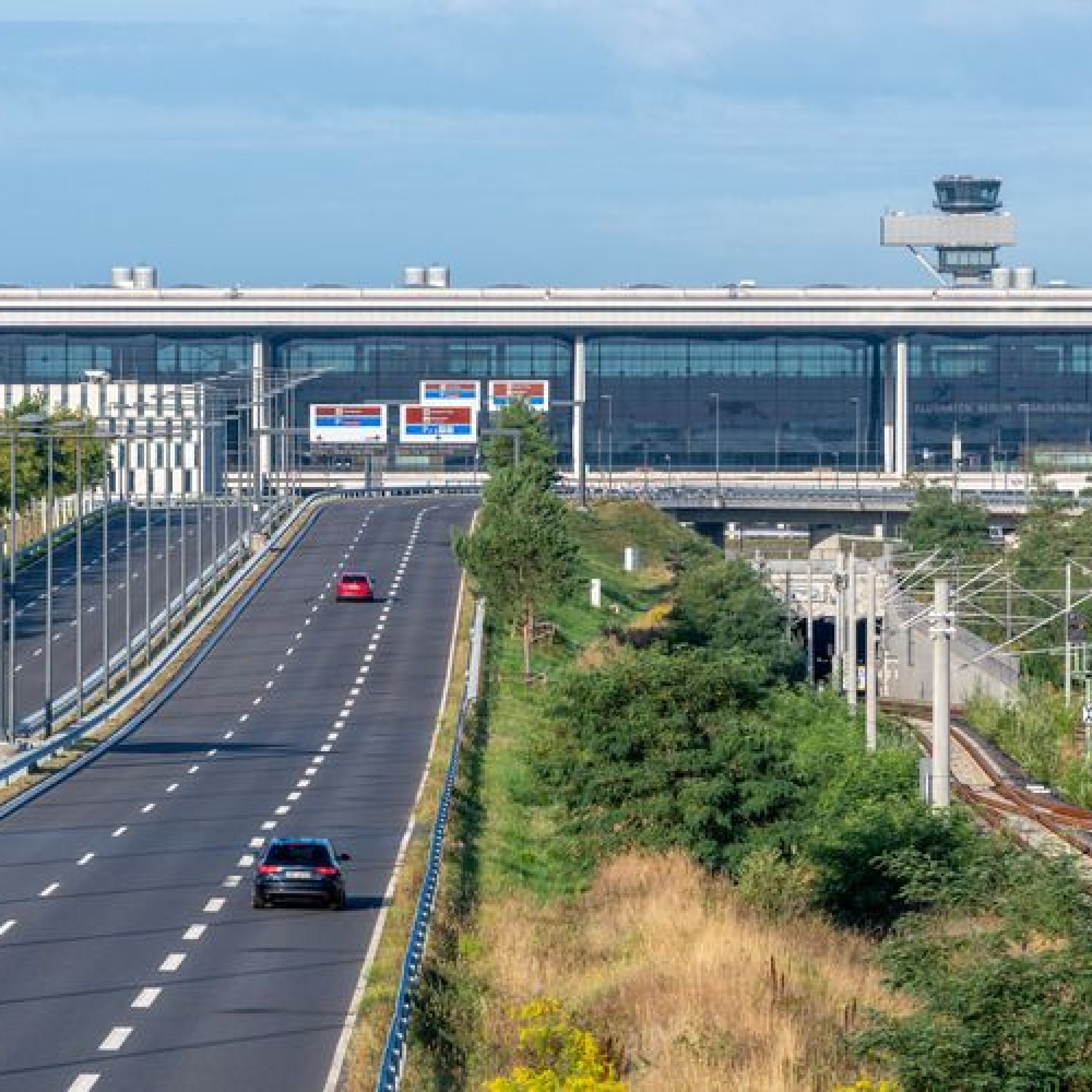 Berlin-Brandeburg inaugure enfin l'aéroport le plus cher du monde