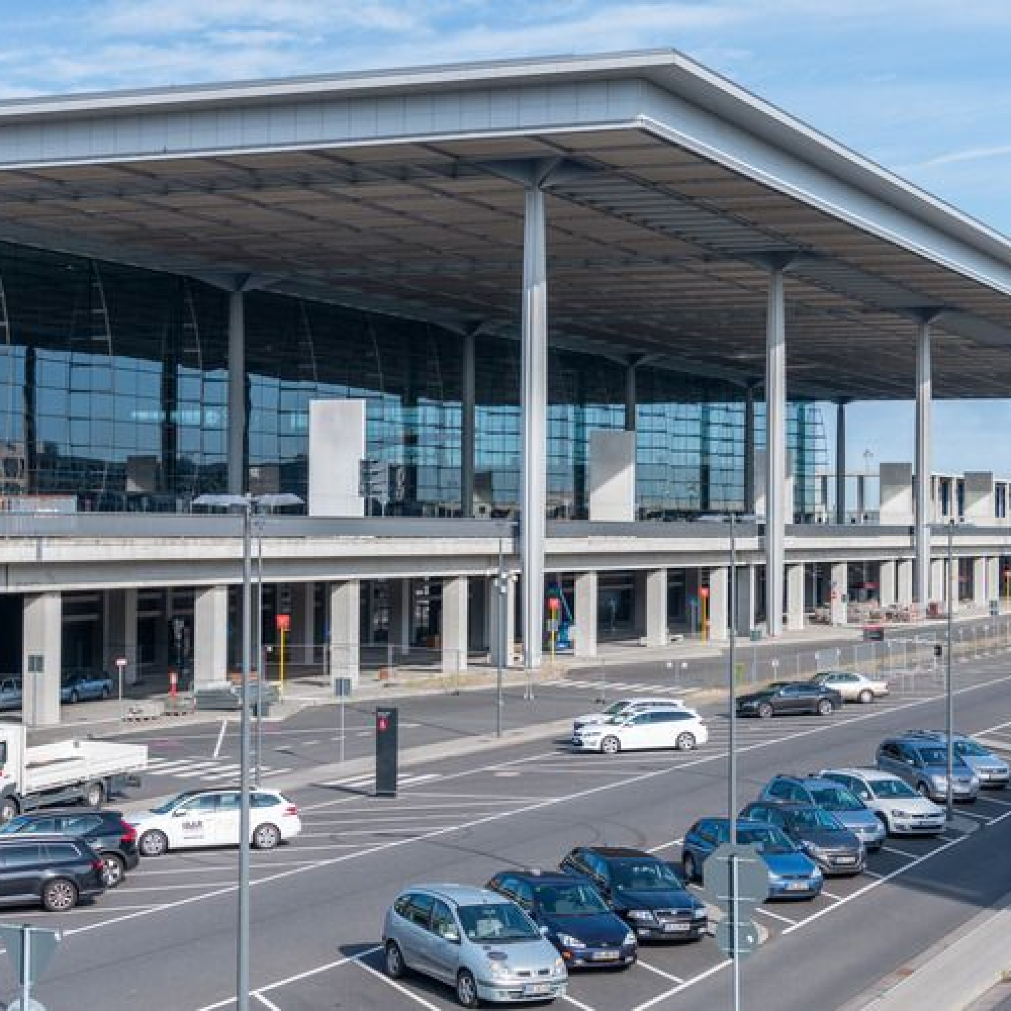 Berlin-Brandeburg inaugure enfin l'aéroport le plus cher du monde