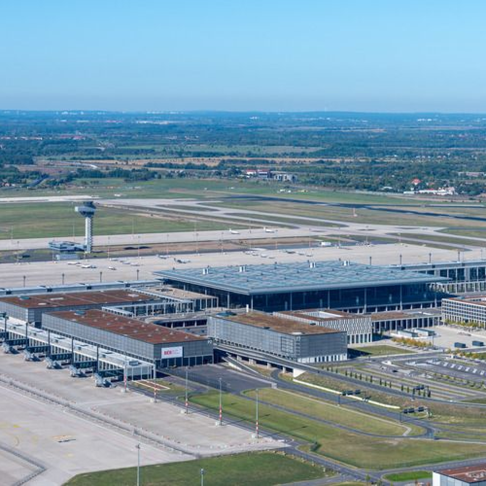 Berlin-Brandeburg inaugure enfin l'aéroport le plus cher du monde