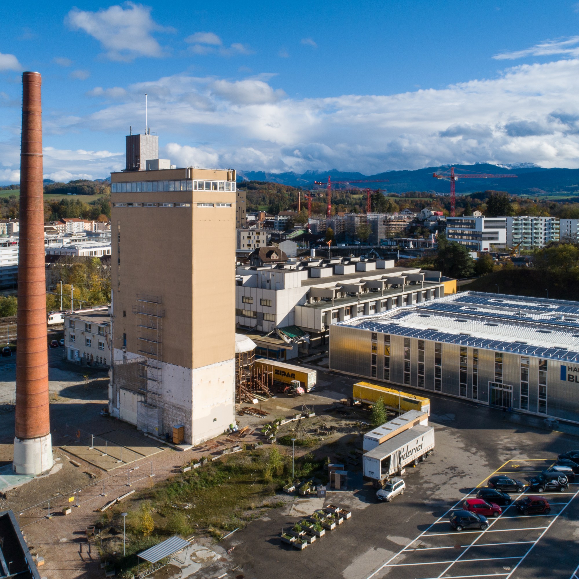 Le site fribourgeois de BlueFACTORY veut construire des logements | Batimag