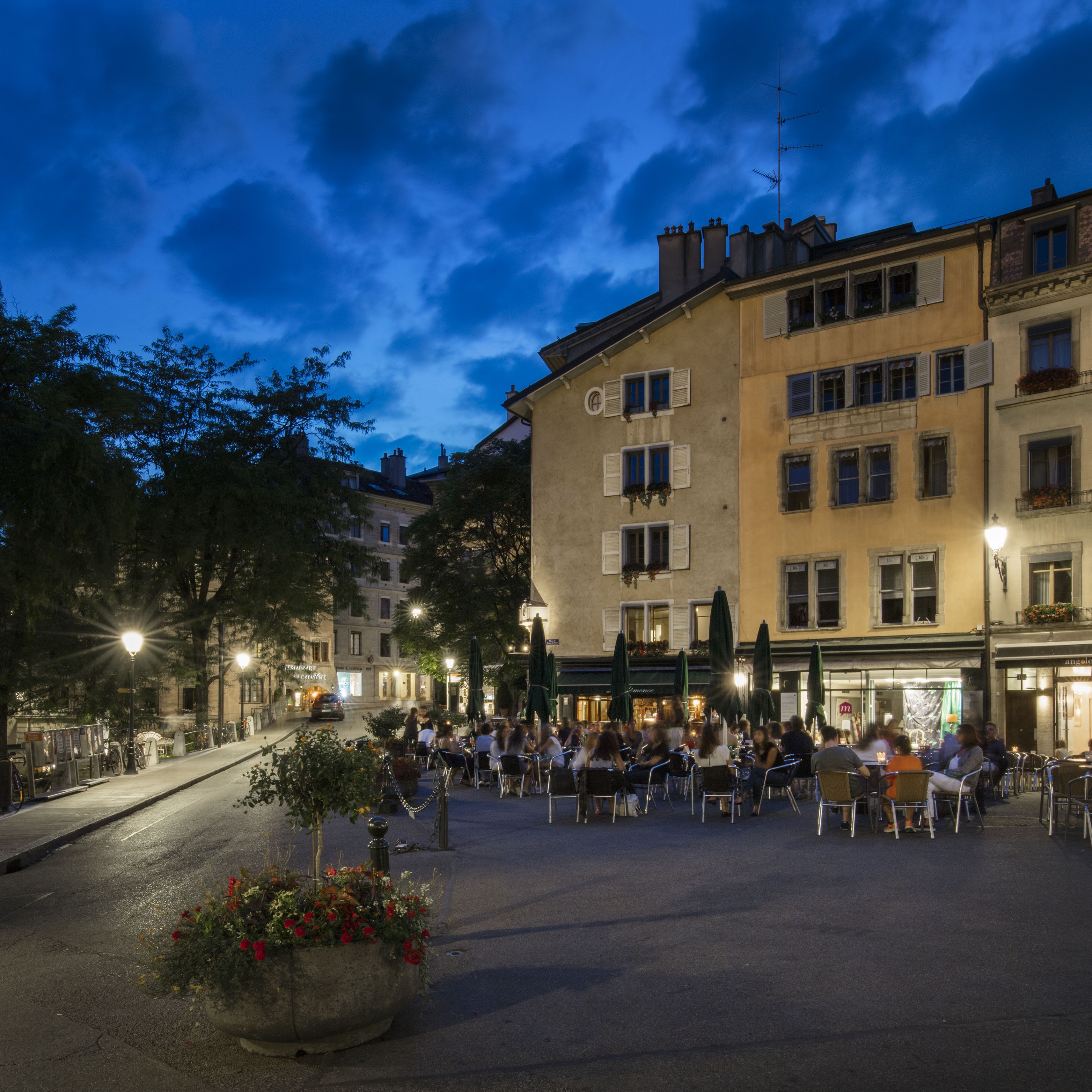 place du Bourg_de_four