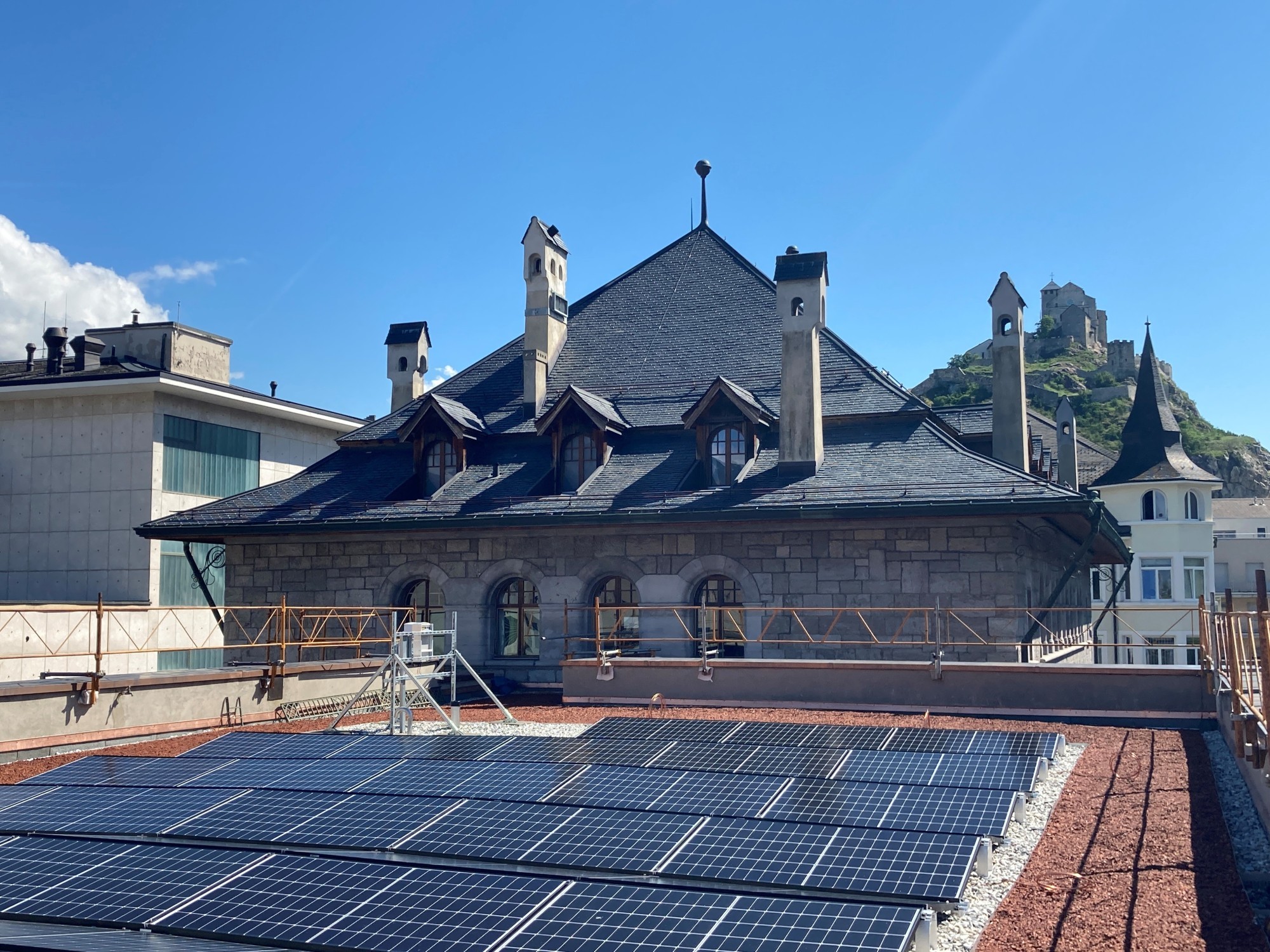 Transition énergétique - Installations photovoltaïques sur les bâtiments de l’Etat du Valais