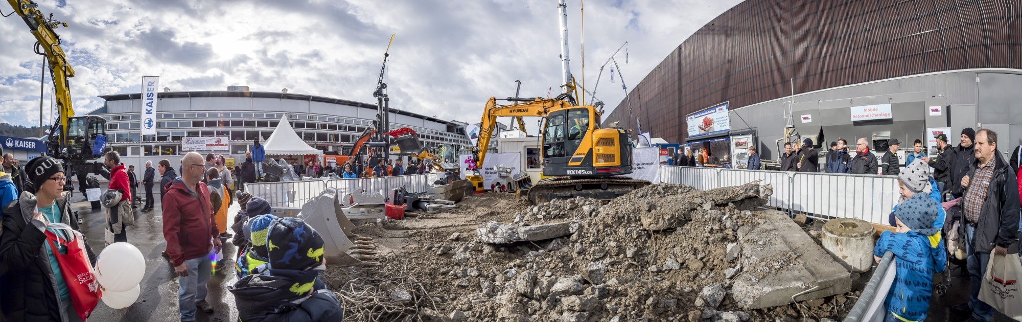 BAUMAG est l'une des plus importantes plateformes d'information et de contact pour les professionnels des métiers principaux et auxiliaires de la construction.