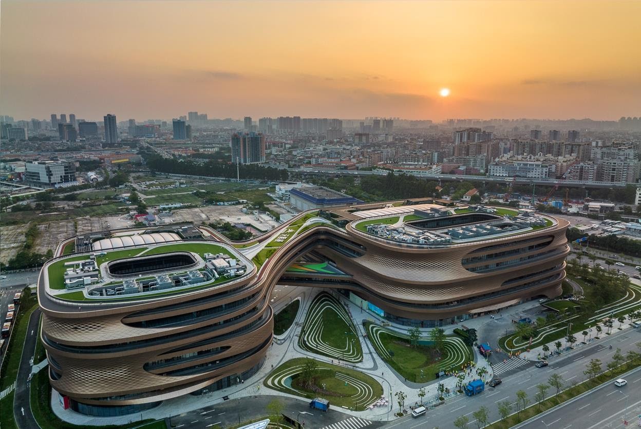 Le nouveau siège social d'Infinitus China combine des technologies de conception et de construction innovantes avec des stratégies de durabilité éprouvées pour créer de nouveaux environnements de travail.