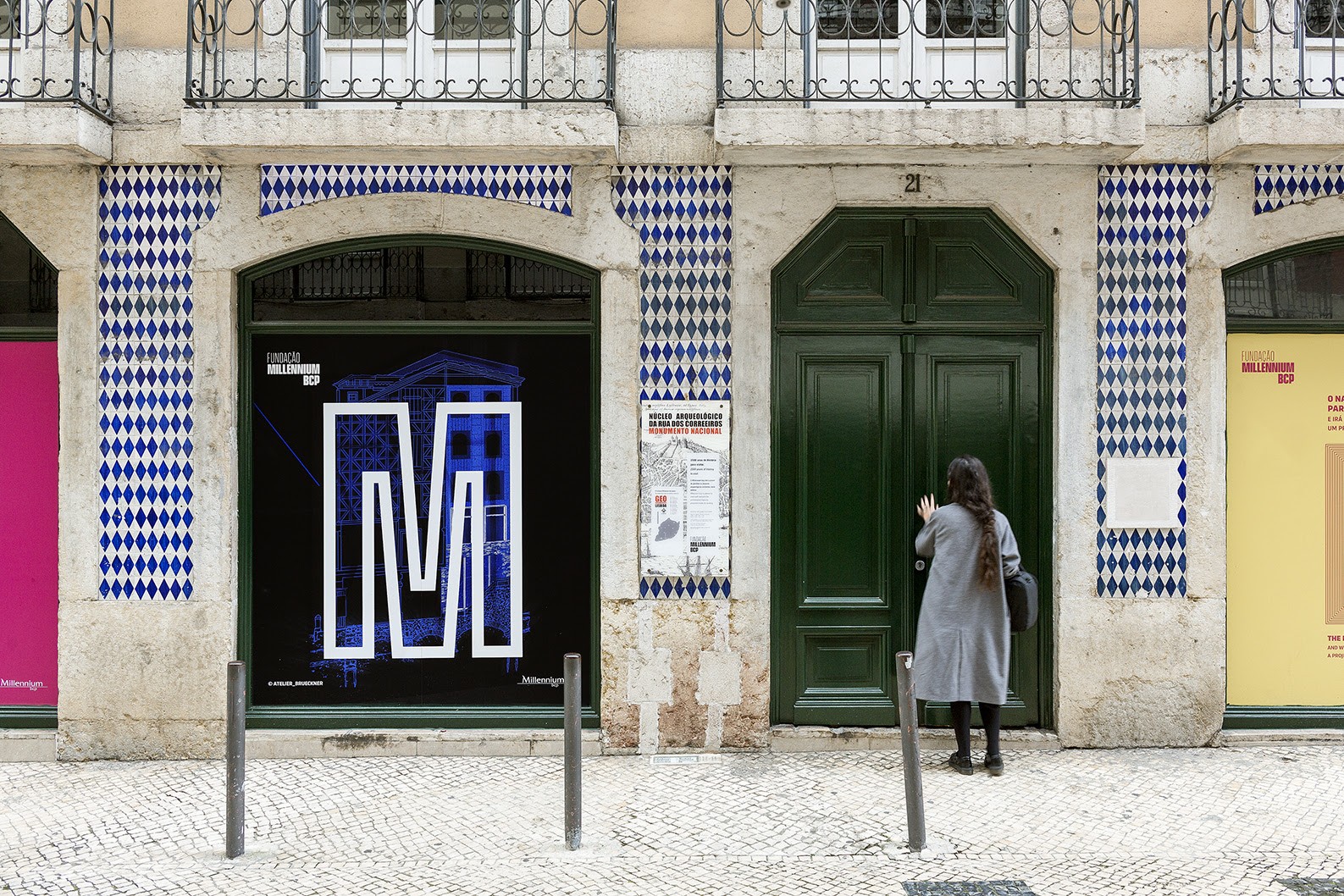L'entrée de musée Núcleo Arqueológico da Rua dos Correeiros 3 de Lisbonne récemment doté d'un nouveau design interactif.