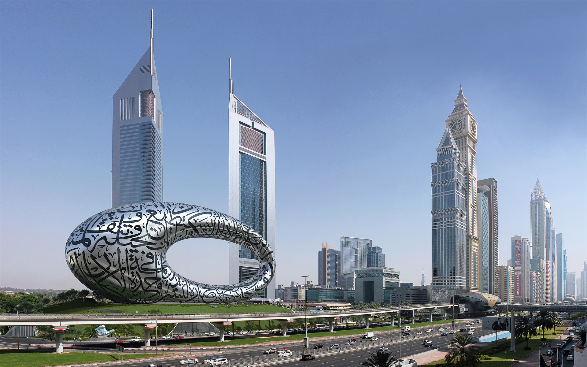 Le long de la très fréquentée Sheikh Zayed Road à Dubai, où les gratte-ciel s'élèvent vers le ciel, le Museum of the Future attire l'attention par son langage architectural inhabituel : un anneau couché aux reflets argentés, dont l'enveloppe extérieure es