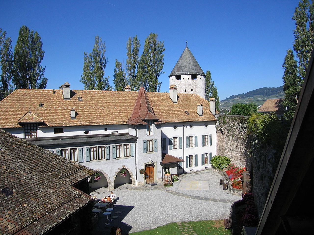 rue du chateau la tour de peilz