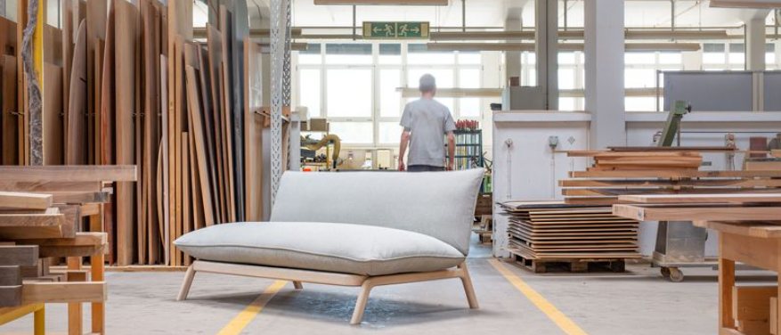 MAKE FURNITURE CIRCULAR a créé un «Rethinking Guide» en ligne sur l’économie circulaire, qui doit motiver à changer de mentalité et à passer concrètement à l’action.