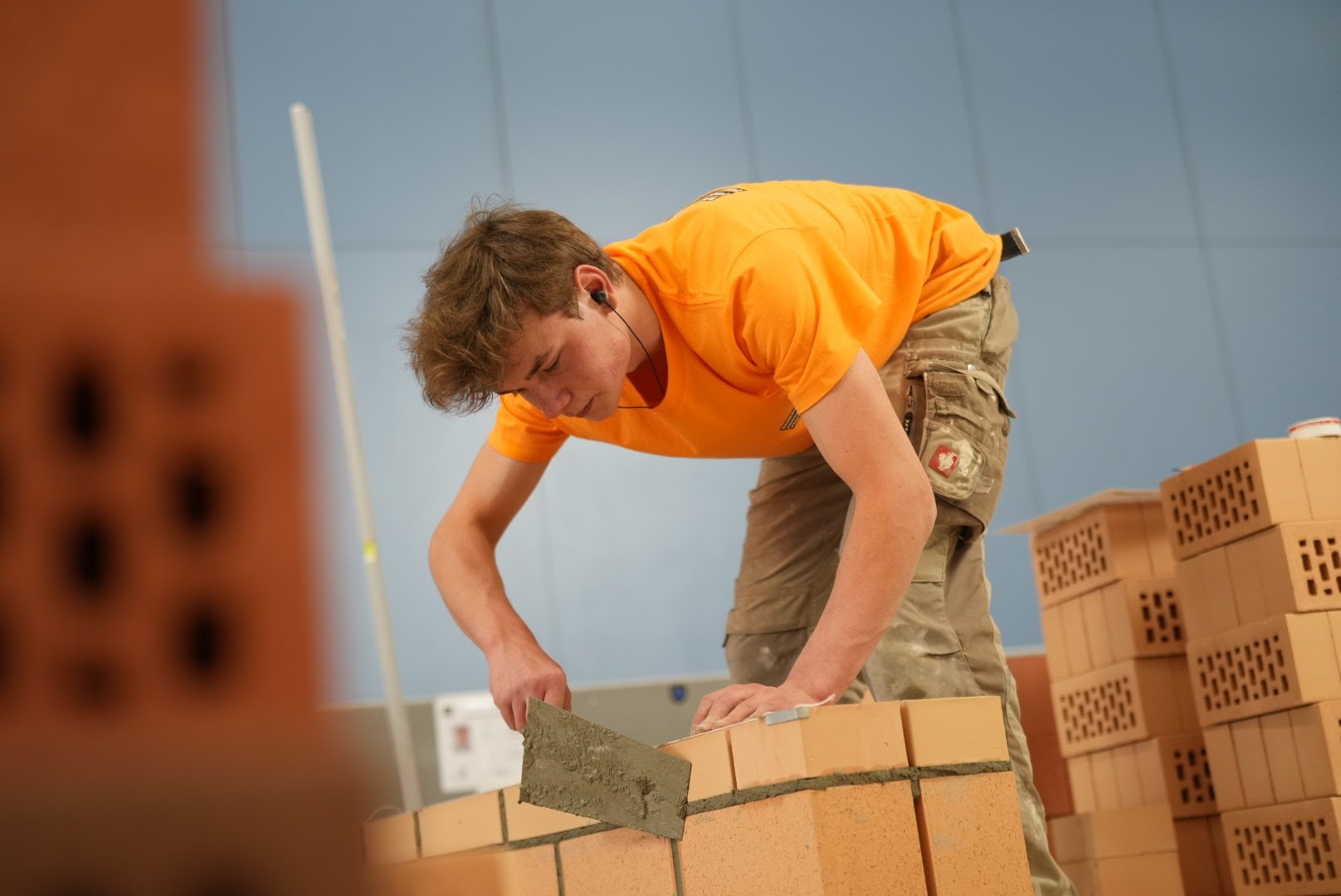 Timothée Rüfenacht travaille dans l’entreprise de construction Bati Concept l’œil artisan Sàrl à Gland.