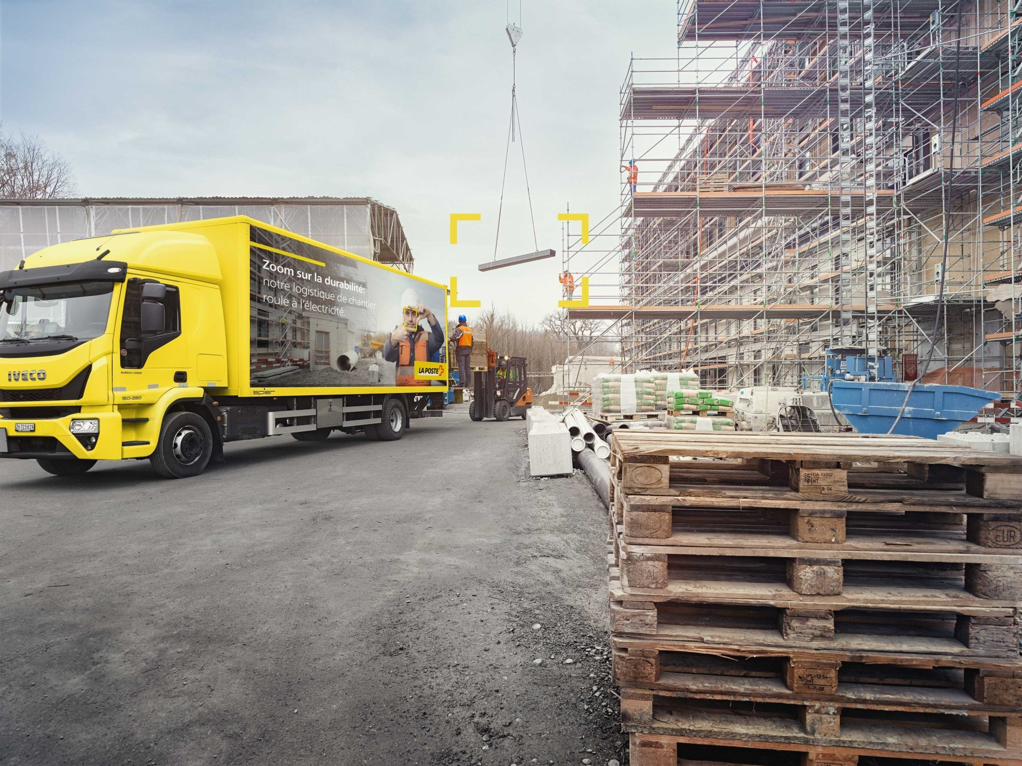 Chantier avec logistique de La Poste