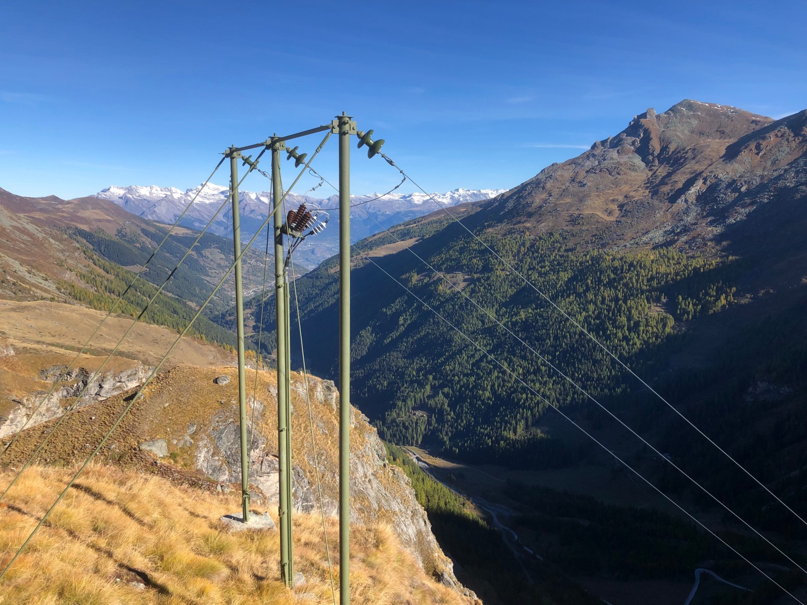 En plus du partenariat entre la Commune d'Hérémence, Grand Dixence SA et Alpiq, le projet sera ultérieurement ouvert à la participation d’autres parties prenantes (p.ex. distributeurs ou producteurs d’électricité).