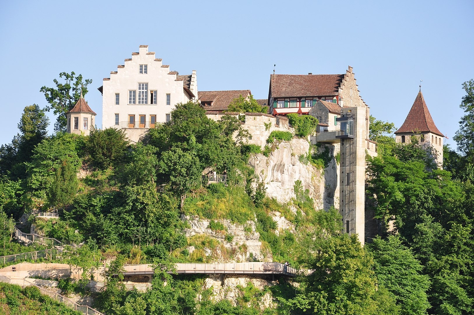 Le canton de Zurich veut transformer et remettre en état le château de Laufen am Rheinfall pour environ 50 millions de francs.