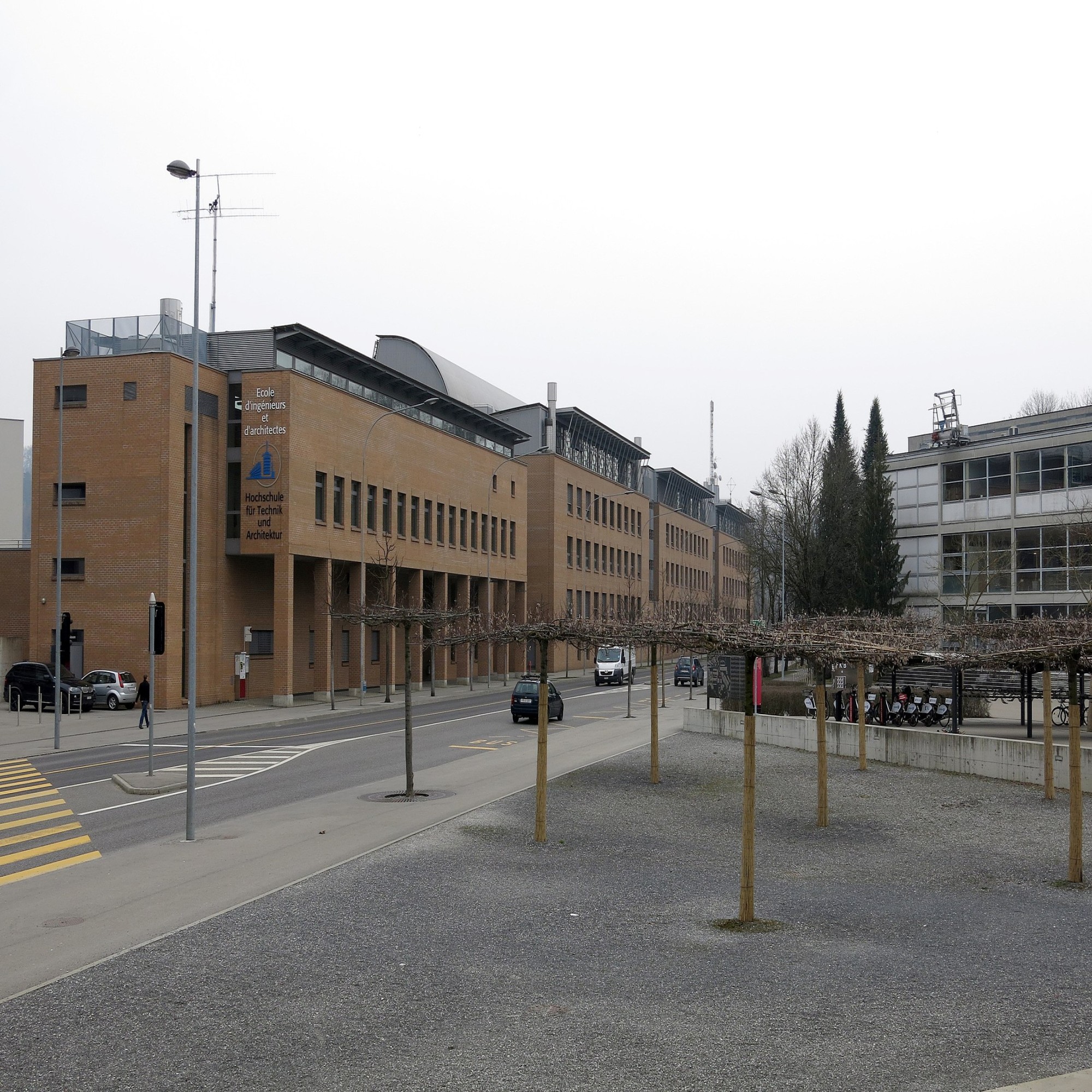 Haute Ecole Ingénierie Fribourg, chauffage à distance