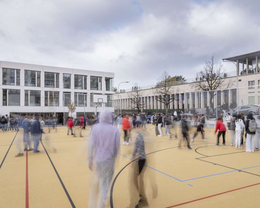 Vue intérieure de la nouvelle annexe de l'établissement primaire et secondaire du Belvédère de Lausanne.