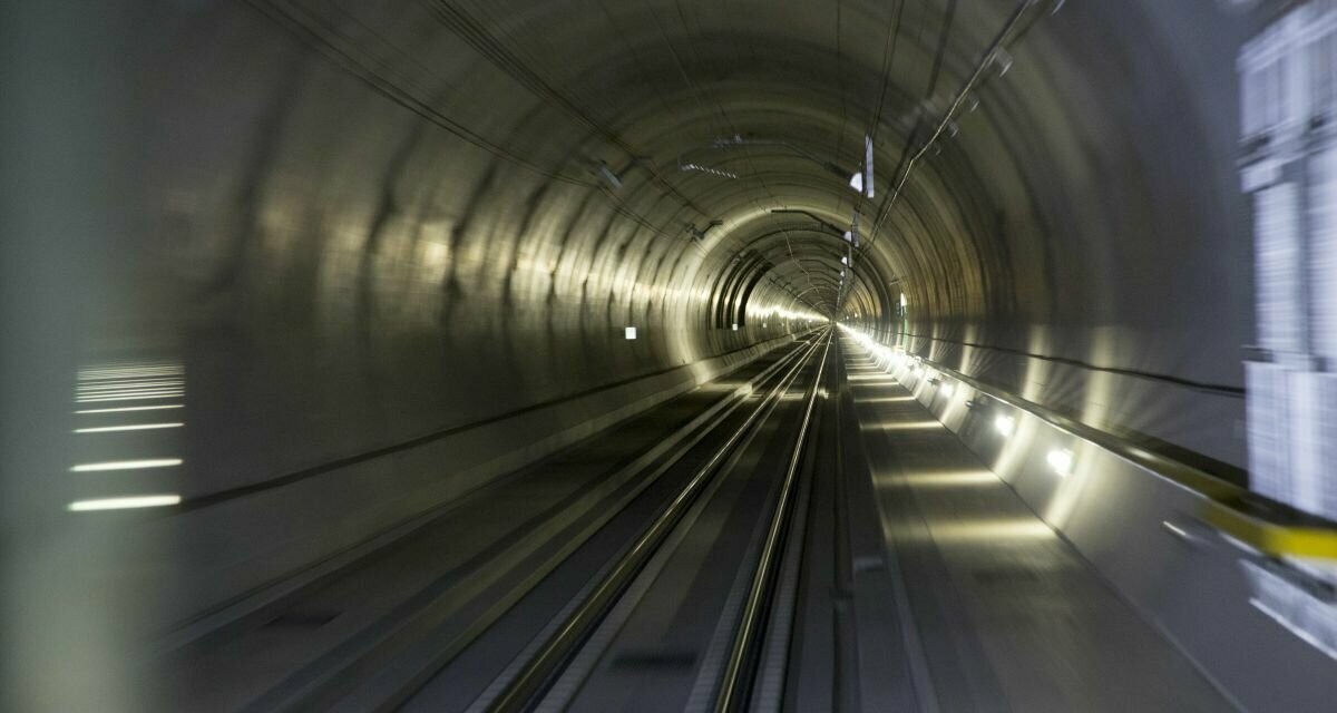 Tunnel base ferroviaire Gothard