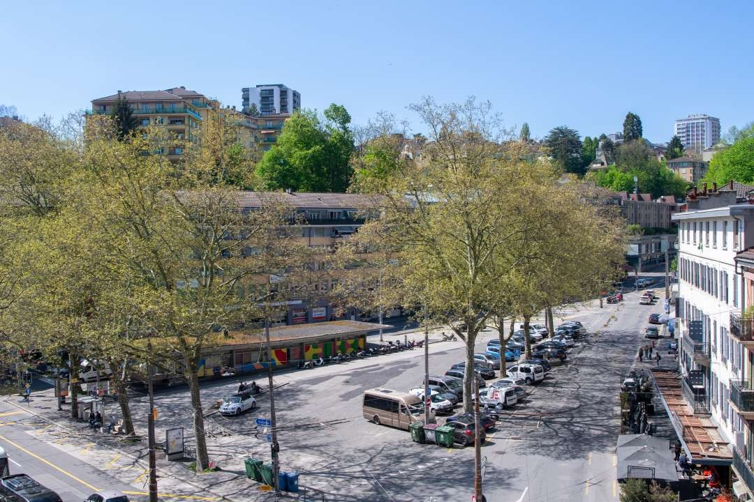 La transformation des places de la Riponne et du Tunnel à Lausanne est conçue en étroite concertation avec la population locale grâce à une démarche participative, des expositions et des concours d’idées en urbanisme.
