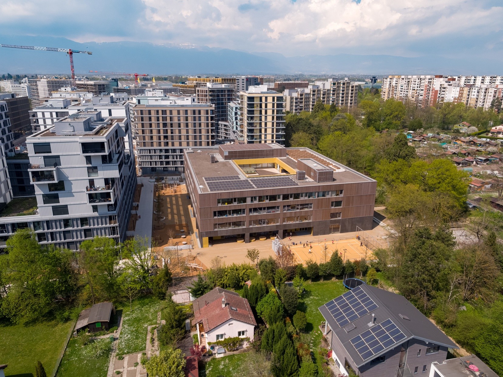Le GigAtrium de Vernier, un centre pour tout le quartier de l’Etang Batimag