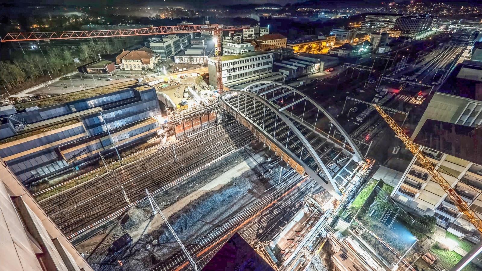 Le pont du Stauffacher  construit en 2018 dans la cadre du désenchevêtrement de Wylerfeld (BE) coûtera plus cher à la ville de Berne que prévu.