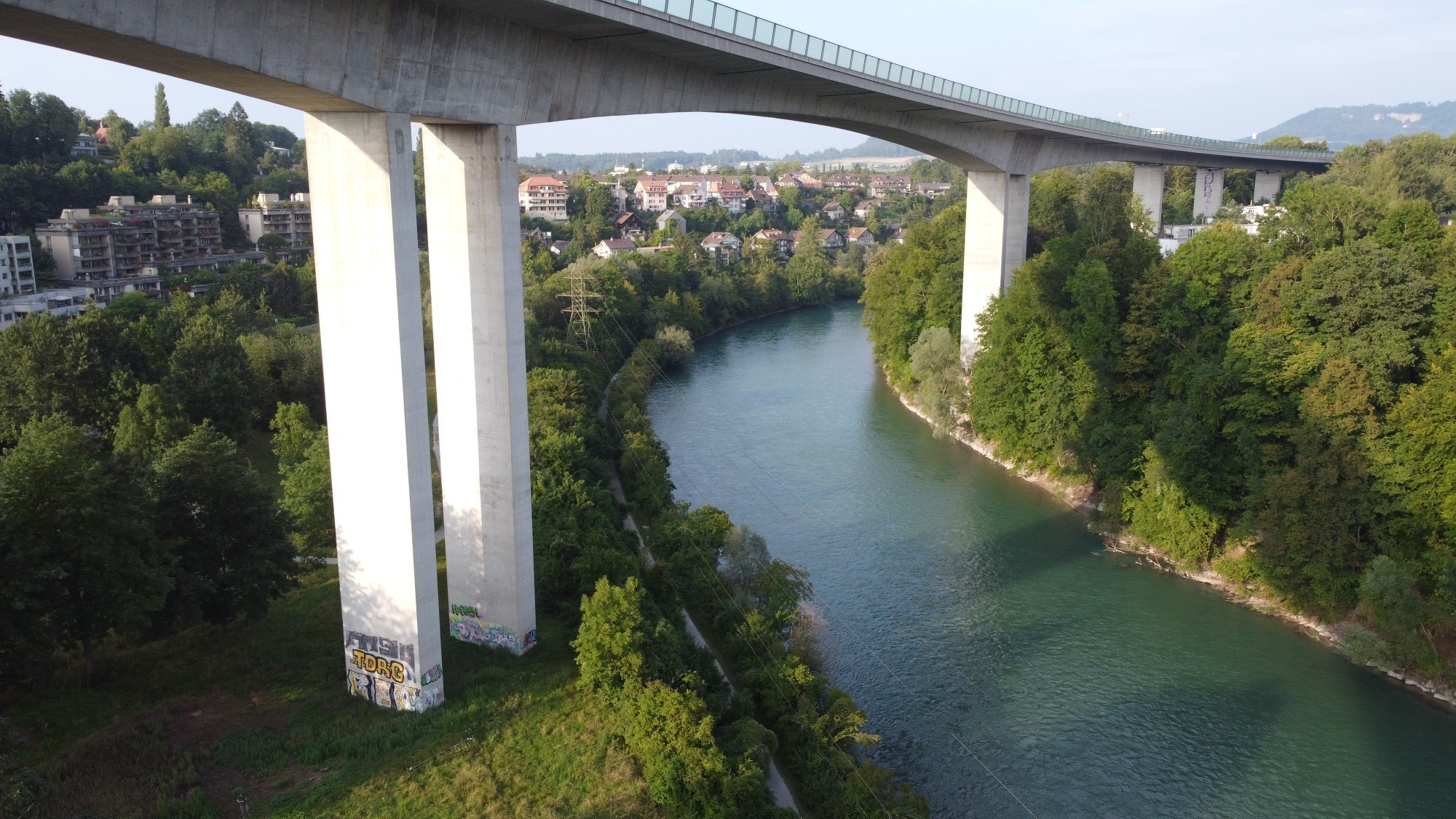 Le viaduc de Felsenau (BE) devrait également servir de mur d'escalade l'année prochaine.