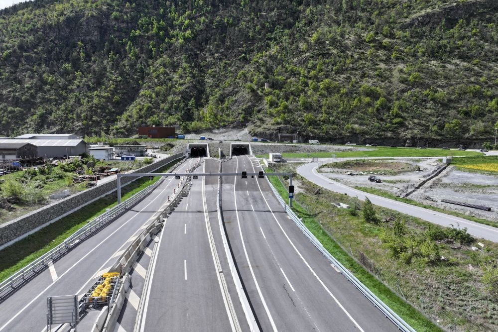 Le tunnel d'Eyholz sur l'A9 sera interdit à la circulation à quatre reprises, pour des durées de trois jours, entre fin mai et juin, afin de réaliser des tests.