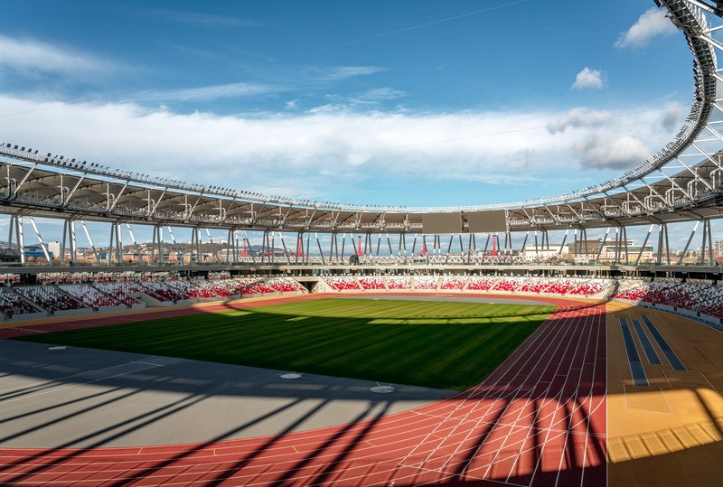 Après les Championnats du monde d’athlétisme 2023, le stade a été transformé en configuration permanente. Les tribunes temporaires ont été démontées, et à leur place, a été aménagé un .espace récréatif intérieur de 15’000 m², nommé « Open City Ring ».