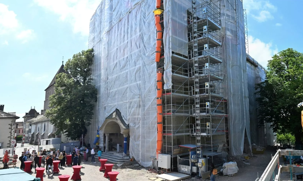 L'impressionnant chantier de rénovation en cours à l'école du Centre-Ville de Nyon.