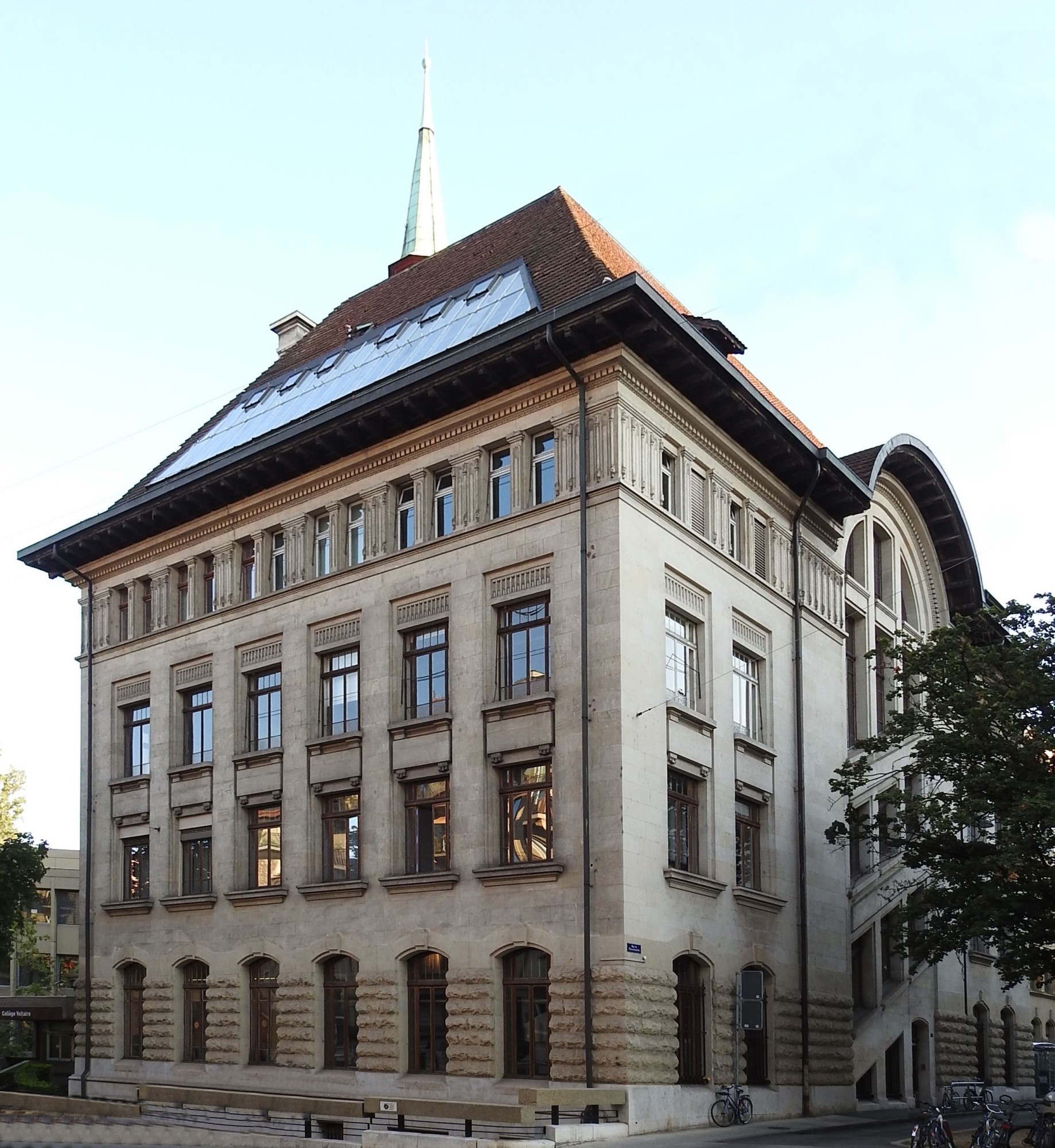 Le Collège Voltaire à Genève figure désormais à l’inventaire cantonal des bâtiments dignes de protection.