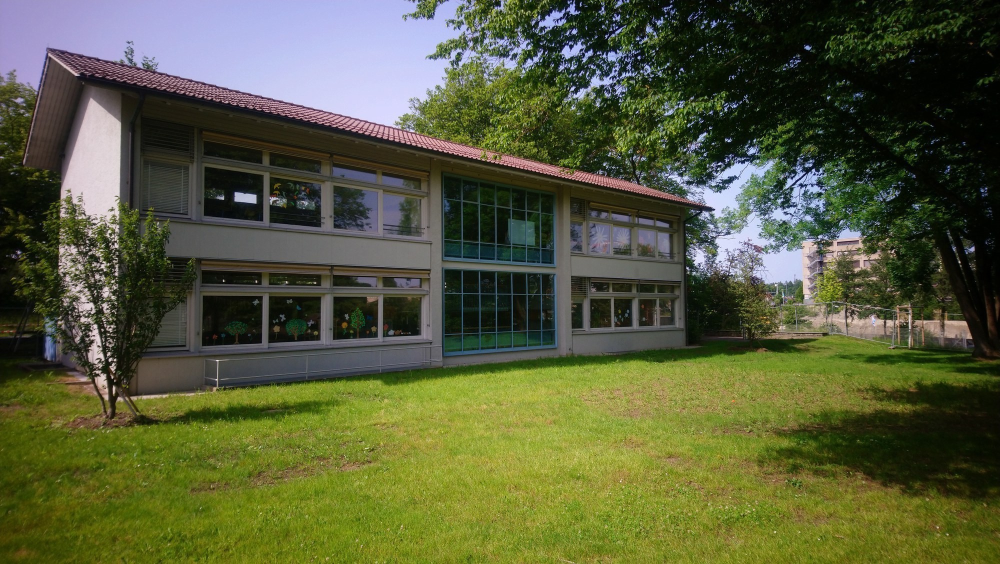 Le Conseil municipal a notamment approuvé un crédit pour la construction d'un bâtiment scolaire provisoire à Steigerhubel.