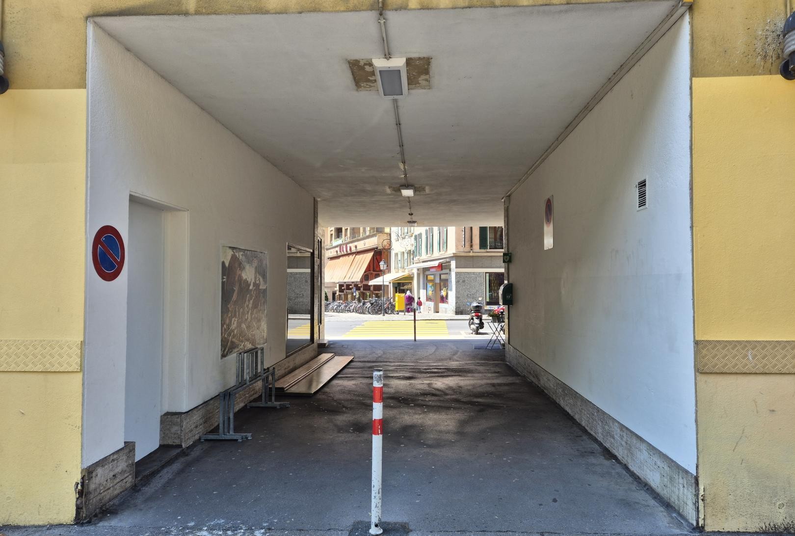 A Vevey, le passage du Simplon à nouveau coloré par une fresque | Batimag