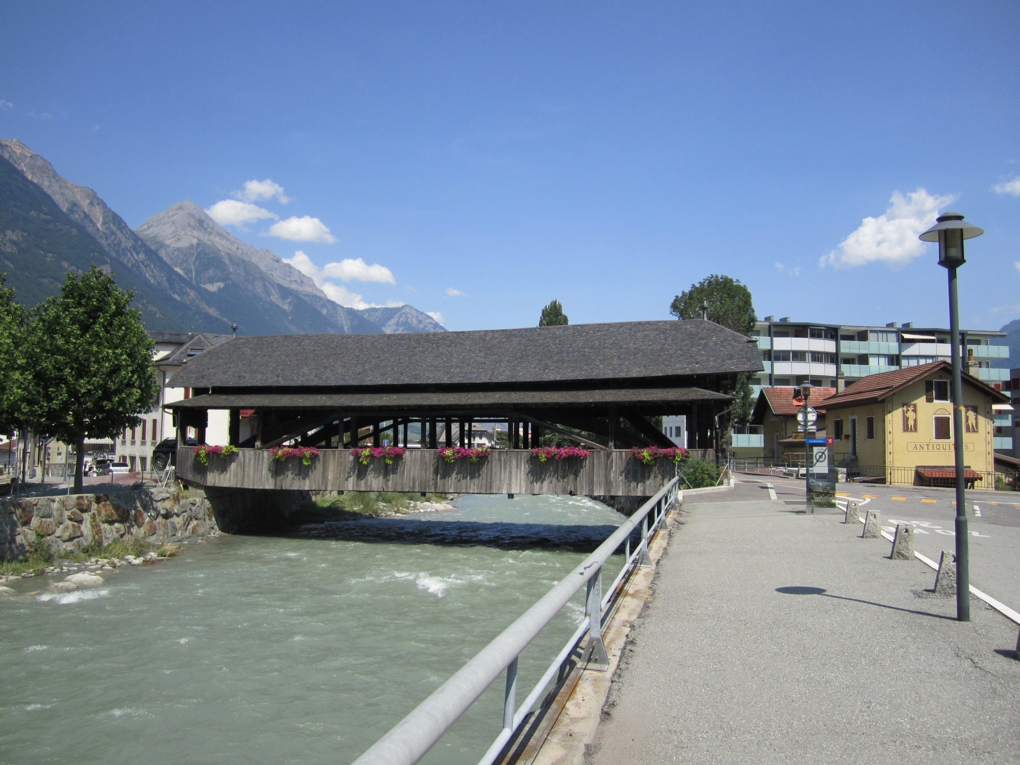 Pont Bâtiaz 1