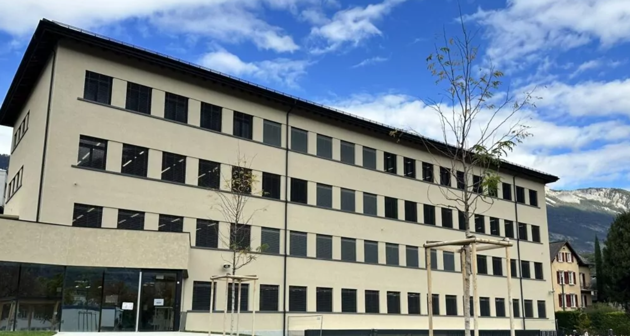 La rénovation de la Grande Barre s’accompagne d’un hommage à Cilette Faust, figure de la culture sierroise.