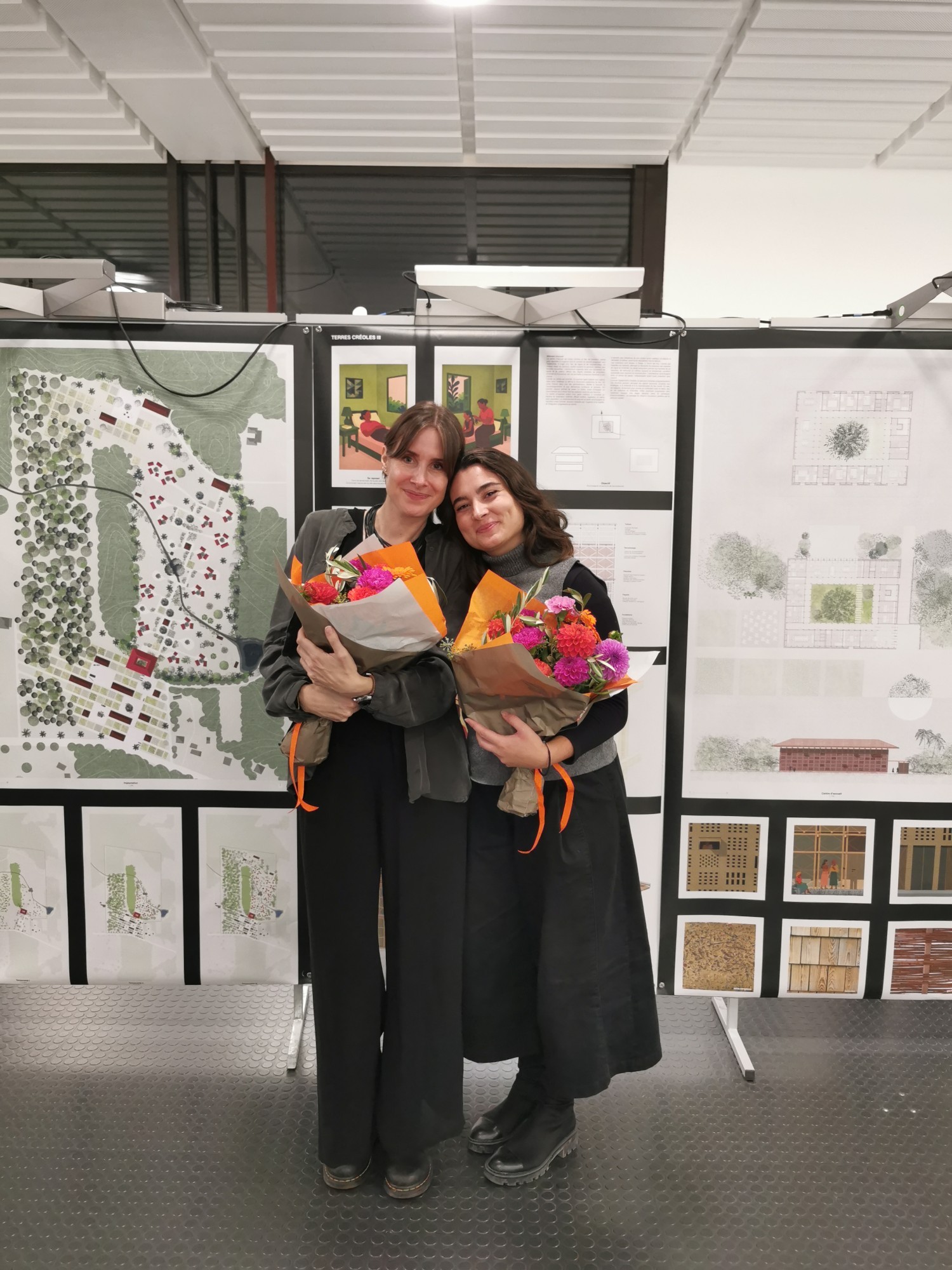Les diplômées du JMA Beatriz-Stéphani Freitas et Sarah Savoy ont été récompensées lors du Prix Master Architecture de la SIA.