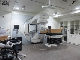 Le service de radio-oncologie du HRC est équipé de deux accélérateurs linéaires dont un couplé à une IRM.