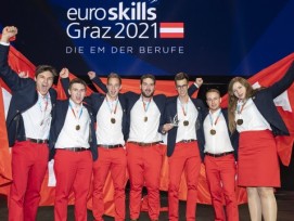 Remise des médailles à l'Euroskills le 26 septembre à Graz, l'équipe suisse empoche 14 médailles.