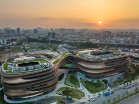 Le nouveau siège social d'Infinitus China combine des technologies de conception et de construction innovantes avec des stratégies de durabilité éprouvées pour créer de nouveaux environnements de travail.