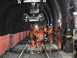Image symbolique en rapport avec les travaux effectués sur le tunnel du Lötschberg. Ils se poursuivront après les fêtes de Pâques.