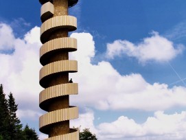 La tour d'observation de 30 m de haut de Mario Botta dans la commune de Valbirse est endommagée. (photo prise en 2009)
