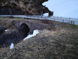 L'«Alte Ponte Casott», vétuste, devait être démoli mais les autorités ont décidé d'annuler la démarche et de le restaurer à la place.