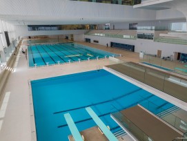 La Vaudoise Aréna c'est désormais, outre les patinoires, deux bassins de natation, dont un de dimension olympique de 50 m sur 25 m et l’autre de loisirs de 30 m sur 25 m, ainsi qu’une fosse à plongeon d’une profondeur de 5 m et des plateformes allant jusq