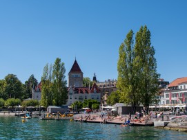 Vu le succès des zones de baignades de la Jetée de la Compagnie depuis 2019 et du Vieux-Port d’Ouchy depuis 2021, et pour répondre à une demande croissante de la population de pouvoir profiter de la qualité des eaux lausannoises, une troisième zone de bai