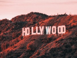 De nos jours les lettres Hollywood sont liées à l'industrie du cinéma mais à l'origine elles étaient destinées à de la publicité pour un lotissement.
