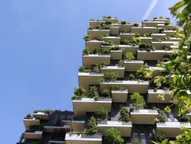 Vue de la façade des tours jumelles végétalisées «Bosco Verticale» à Milan. (Image symbolique).