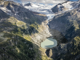 Le projet Trift et l’agrandissement du lac de Grimsel ont été ajoutés à la liste des 15 projets hydrauliques vitaux pour la sécurité d’approvisionnement hivernale devant être mis en œuvre dans les plus brefs délais. Simulation du lac de rétention en contr