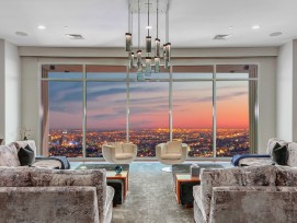 L'immense penthouse de Rihanna possède plusieurs espaces de vie et une vue splendide sur la ville de Los Angeles.