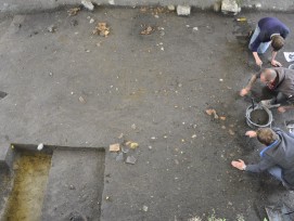 Des premières investigations archéologiques aux prés-de-Vidy à Lausanne ont révélé la présence d'une nécropole comportant plusieurs milliers de sépultures.