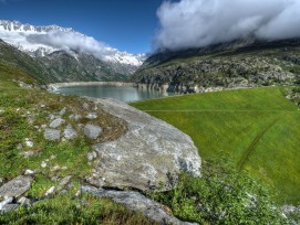 La centrale électrique Göschenen AG lance un avant-projet afin d'examiner en détail les aspects techniques, écologiques, juridiques, politiques et économiques d'un rehaussement du barrage de 15 m.