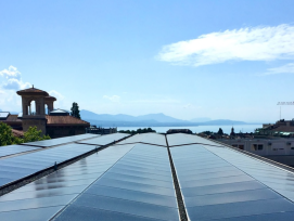 Grâce aux efforts des équipes mobilisées pour l'expansion massive des installations photovoltaïques sur les bâtiments de l'administration cantonale vaudoise, l'autonomie électrique est attendue pour 2035.