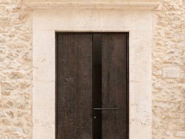 En Sicile, une église transformée en bureau allie histoire et modernité.